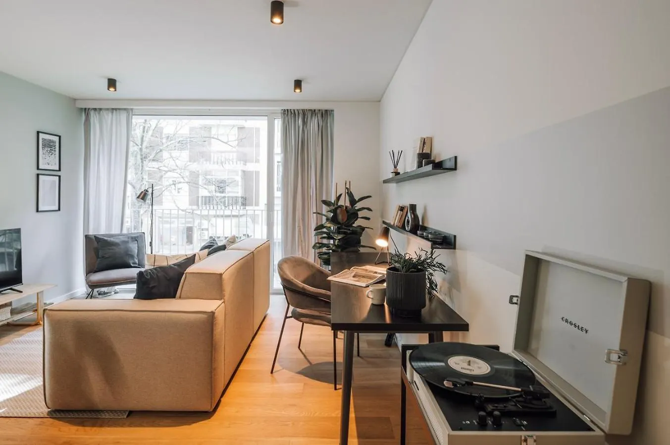 Tamariz - 1 Bedroom And Pool In Avenidas Novas 리스본 0*,  포르투갈